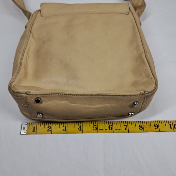 Perlina New York Soft Buttercup Yellow Messenger Purse Shoulder Bag - Picture 16 of 16